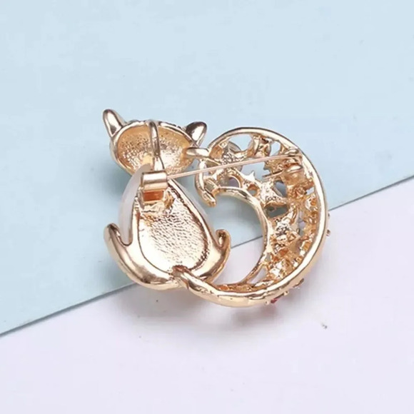 VQ Fox Brooch - Picture 5 of 8